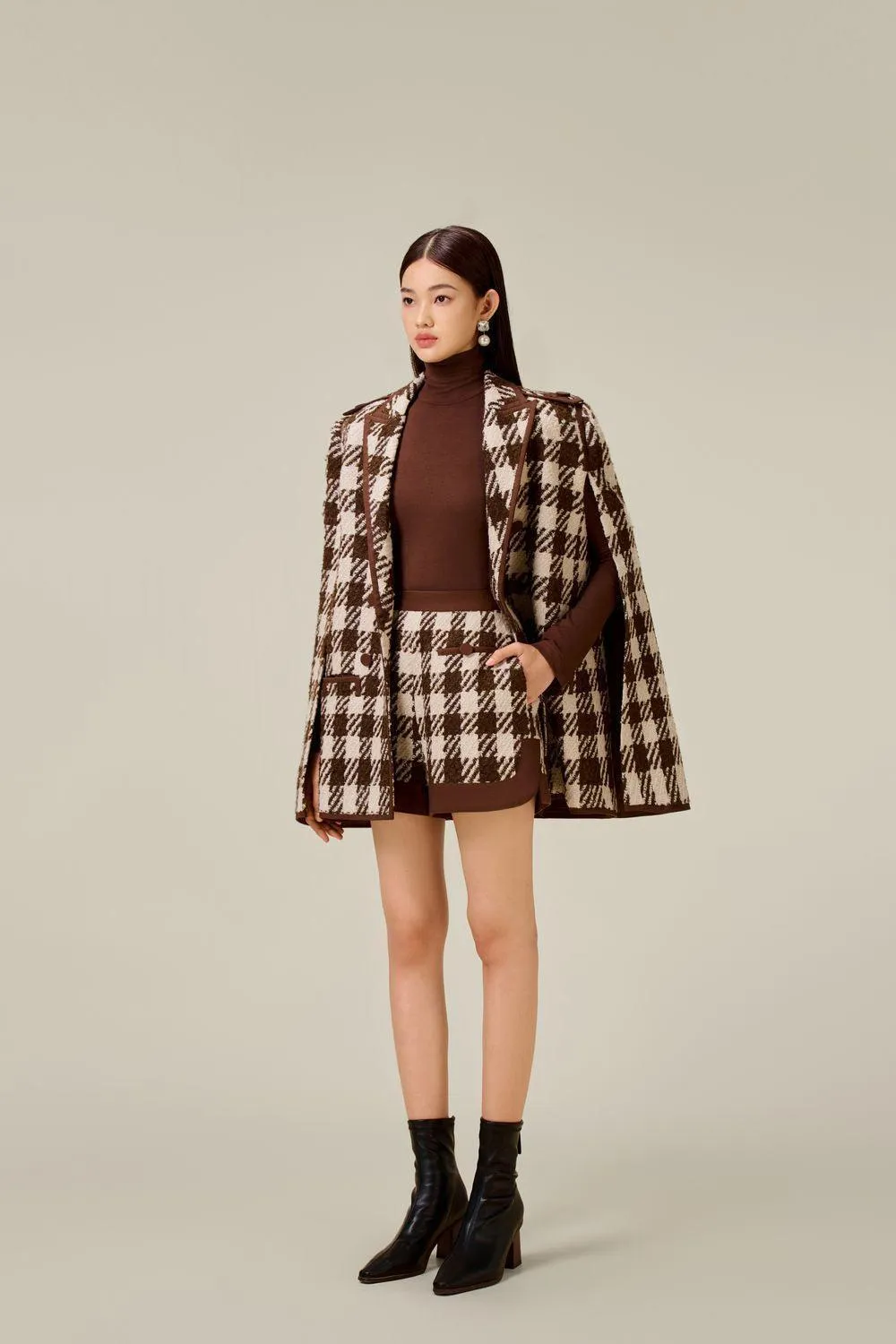Checked Cape