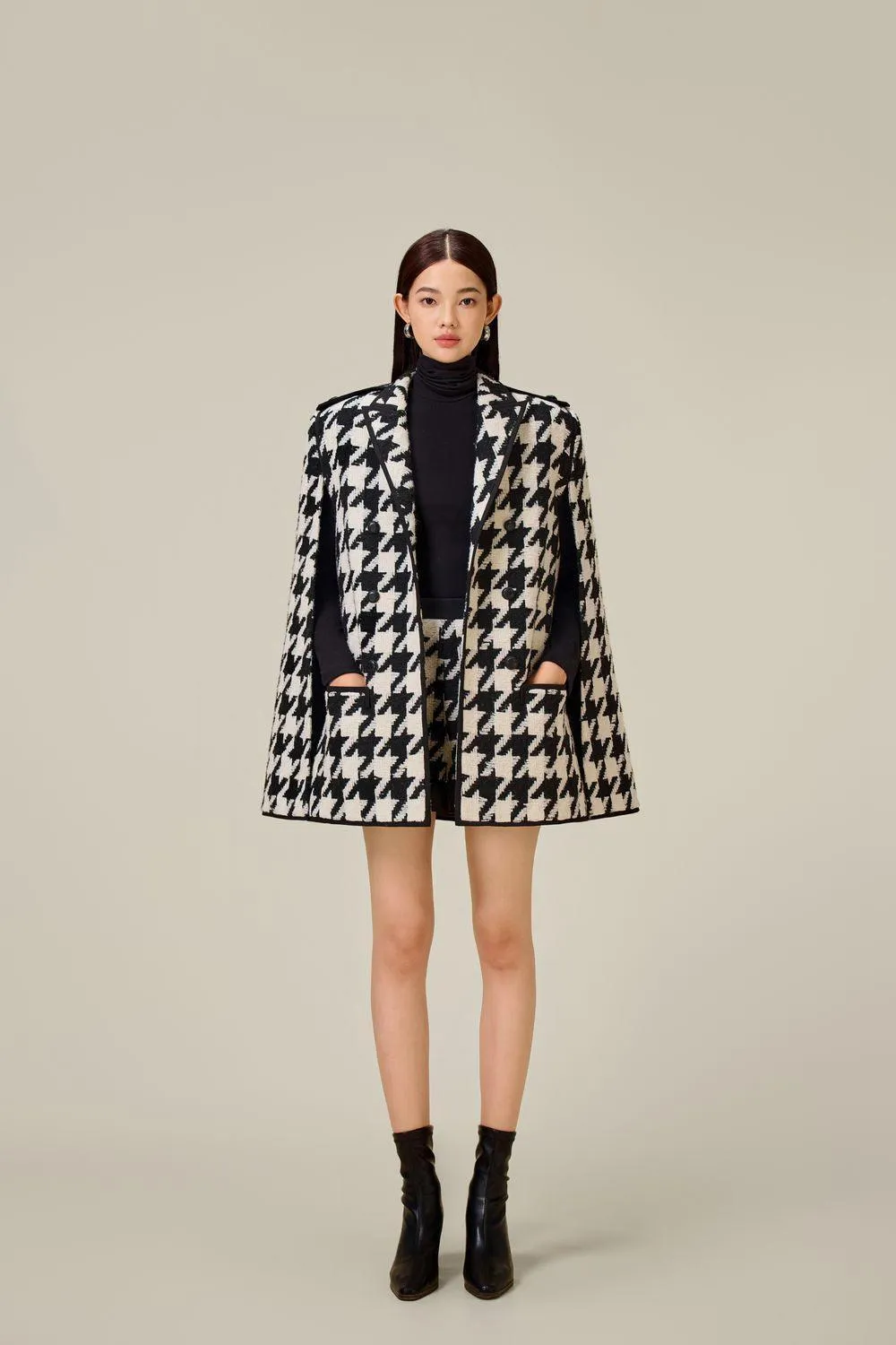 Checked Cape
