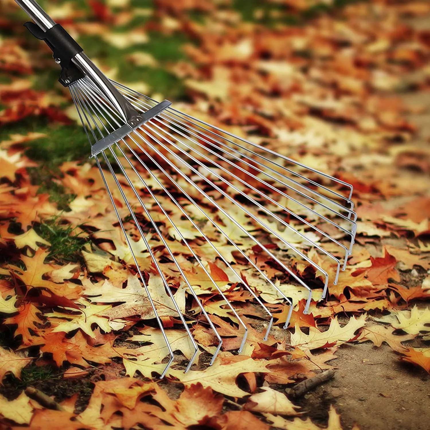 Garden Leaf Rake Adjustable Lightweight 62.6" Telescopic Metal Rake