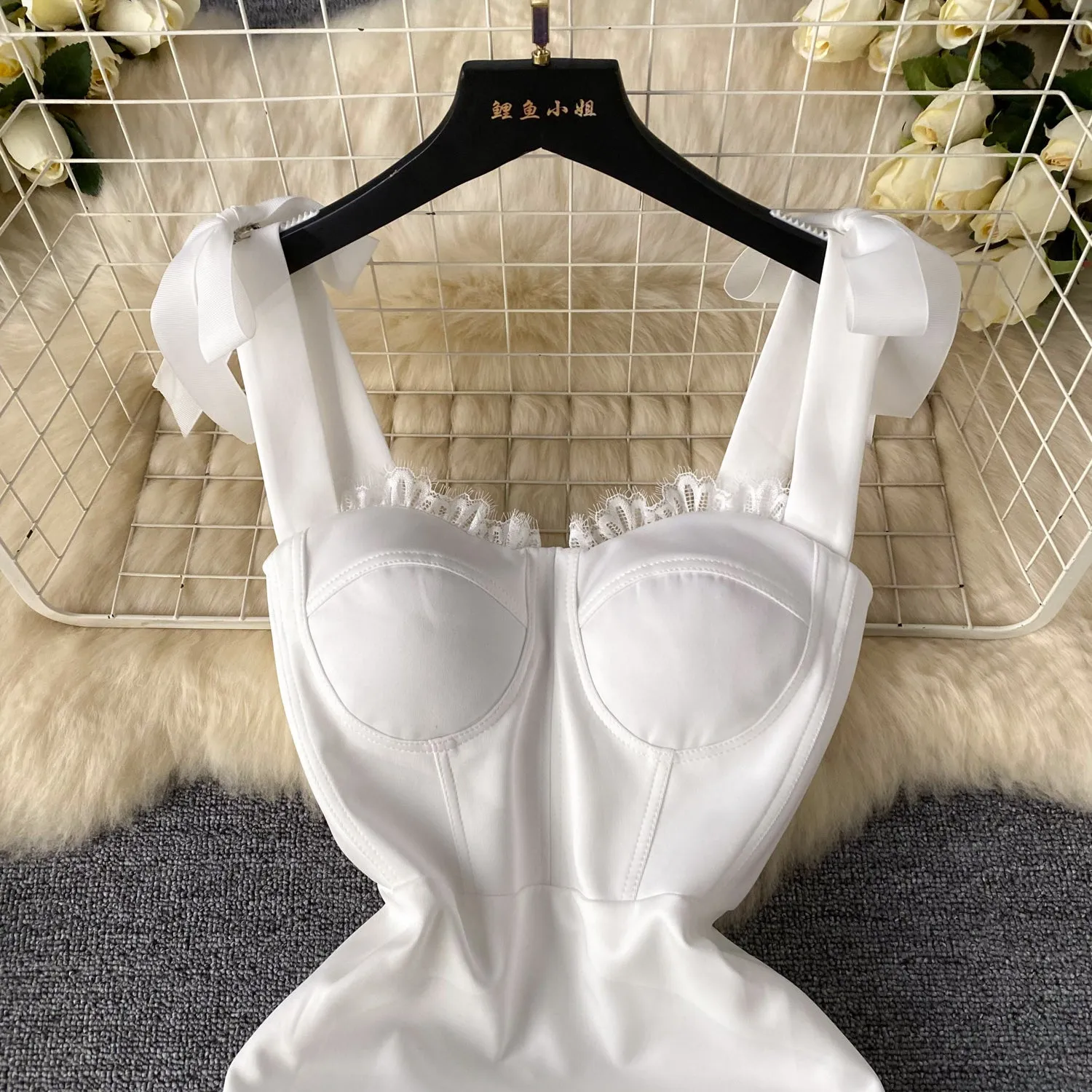 High-end Lace Neckline White Dress