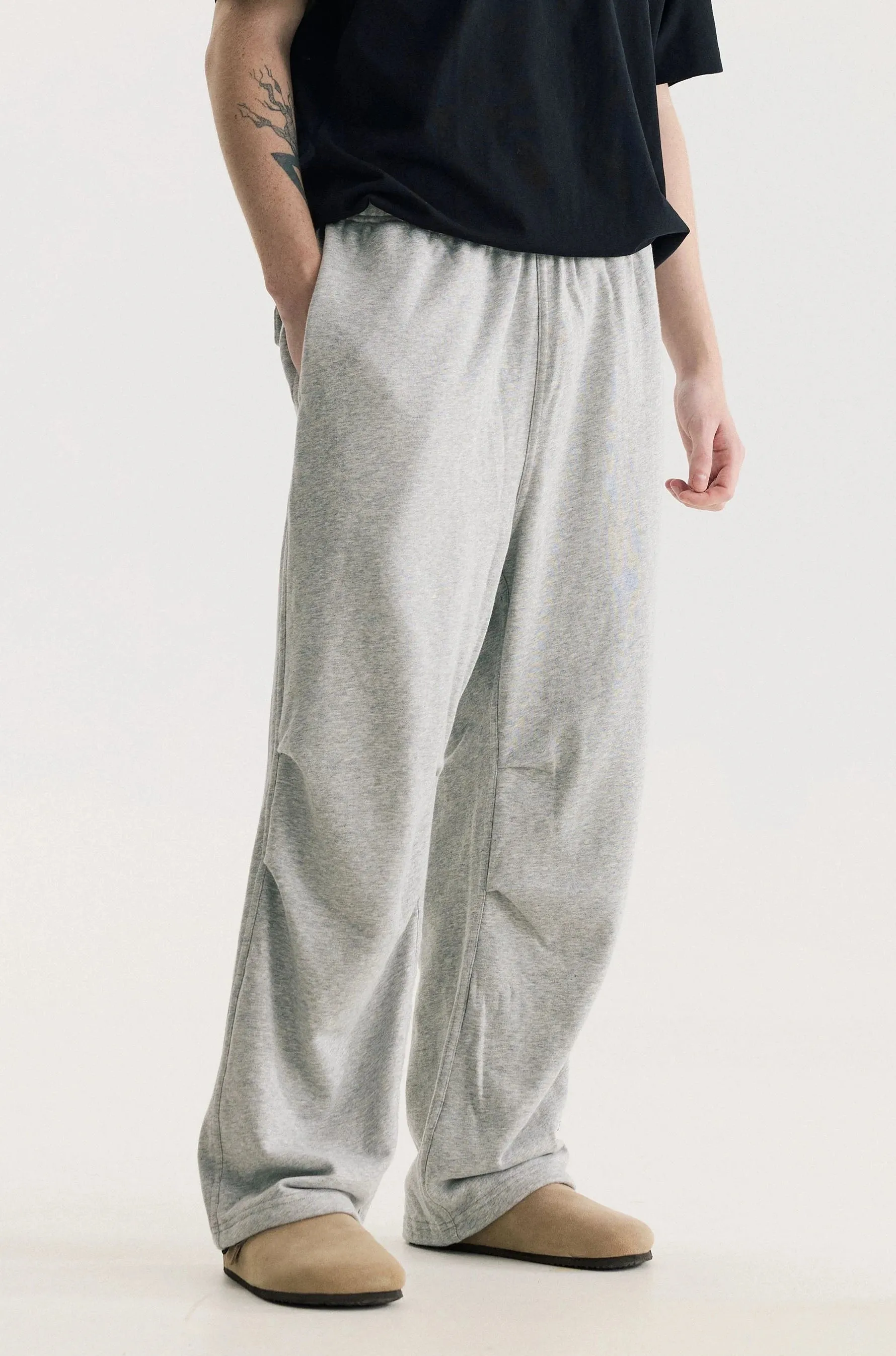 Pleated Tapered Joggers with Back Flap Pocket
