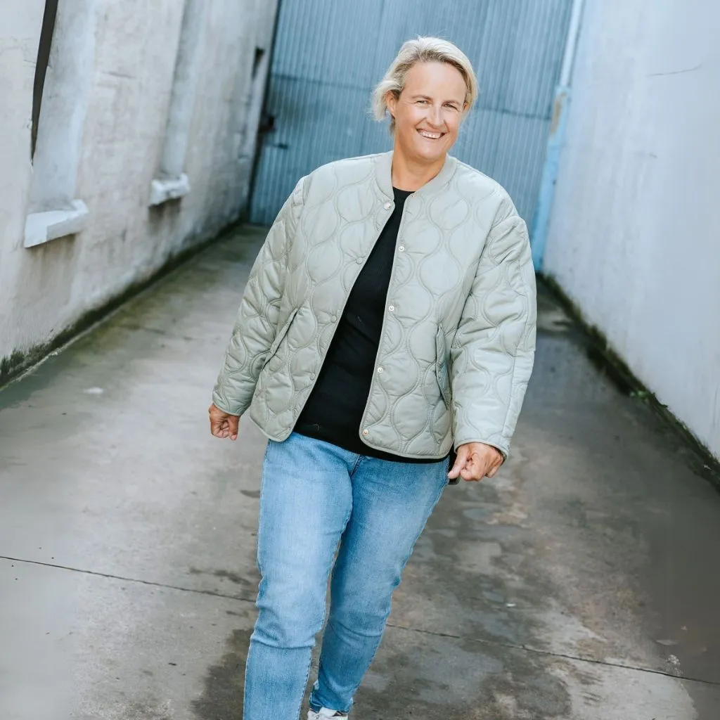 Talei Women's Quilted  Bomber - Green Tea